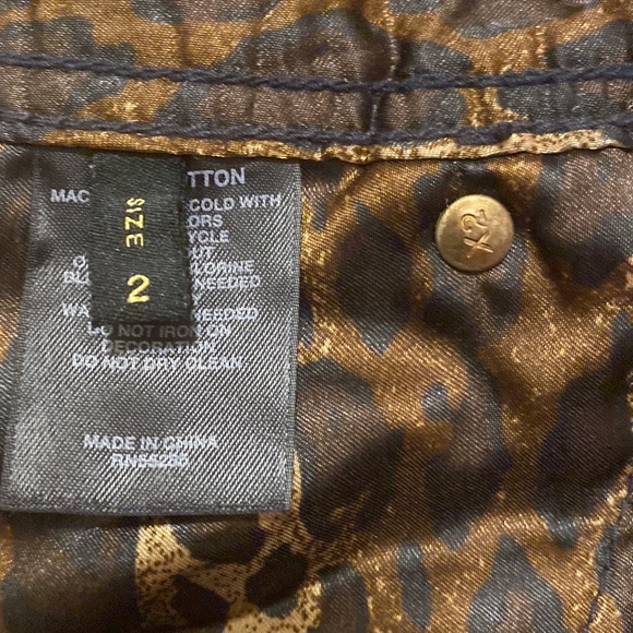 Denim Skirt w/ POCKETS - Picture 9 of 12